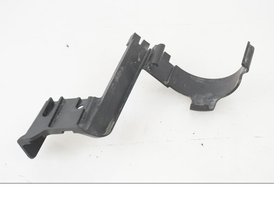 Framsidan på Fäste från en H-D Adventure Pan America Special RA1250S -2021 motorcykel.