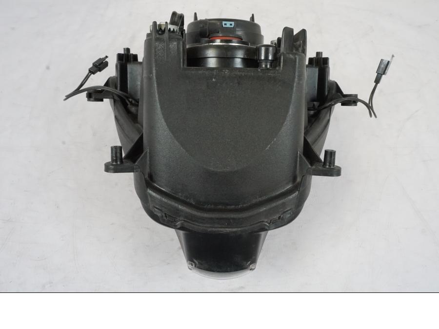 Extrabild1 på Strålkastare från en Suzuki GSX-R 750 -2006 motorcykel.