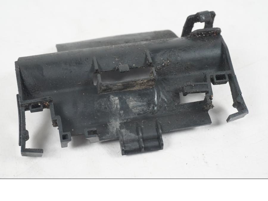 Vänster sida på Plast från en H-D Softail FXCW Rocker -2008 motorcykel.