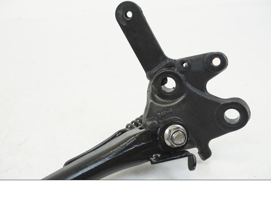 Höger sida på Sidostöd från en Suzuki GSX 1300 R -2017 motorcykel.