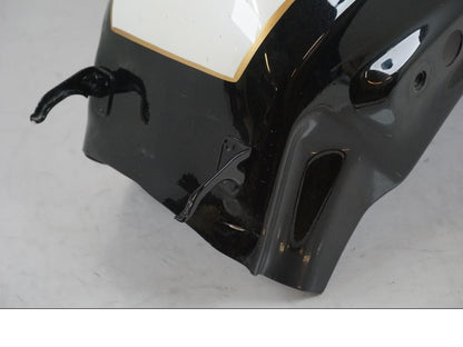 Extrabild2 på <p>Bakskärm till Triumph Rocket III Touring.</p>

<p>En mindre repa finns se bild.</p> motorcykel.