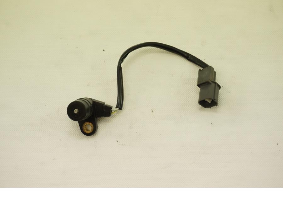 Baksidan på Kamaxelgivare från en Kawasaki ZX-6R -2008 motorcykel.