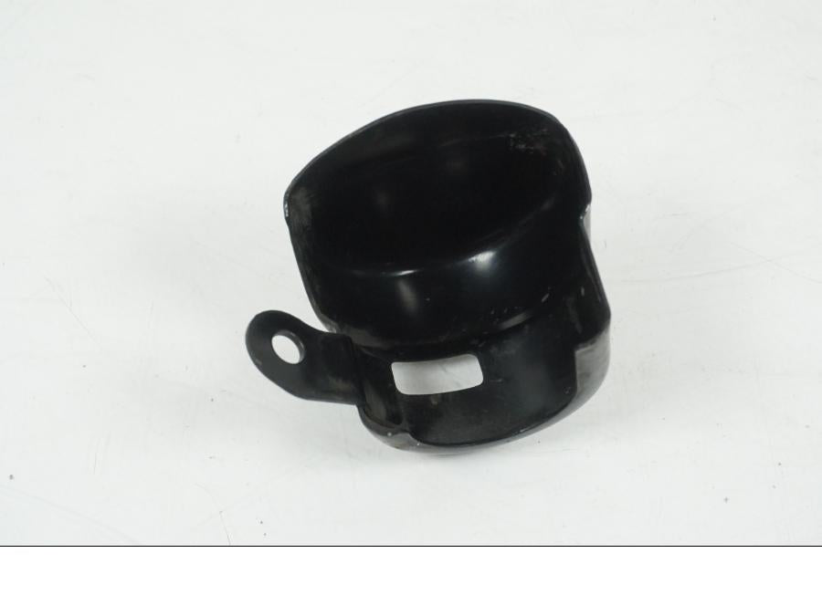 Snett uppifrån på Bromshuvudcylinderskydd från en Yamaha XVS 1100 -2004 motorcykel.