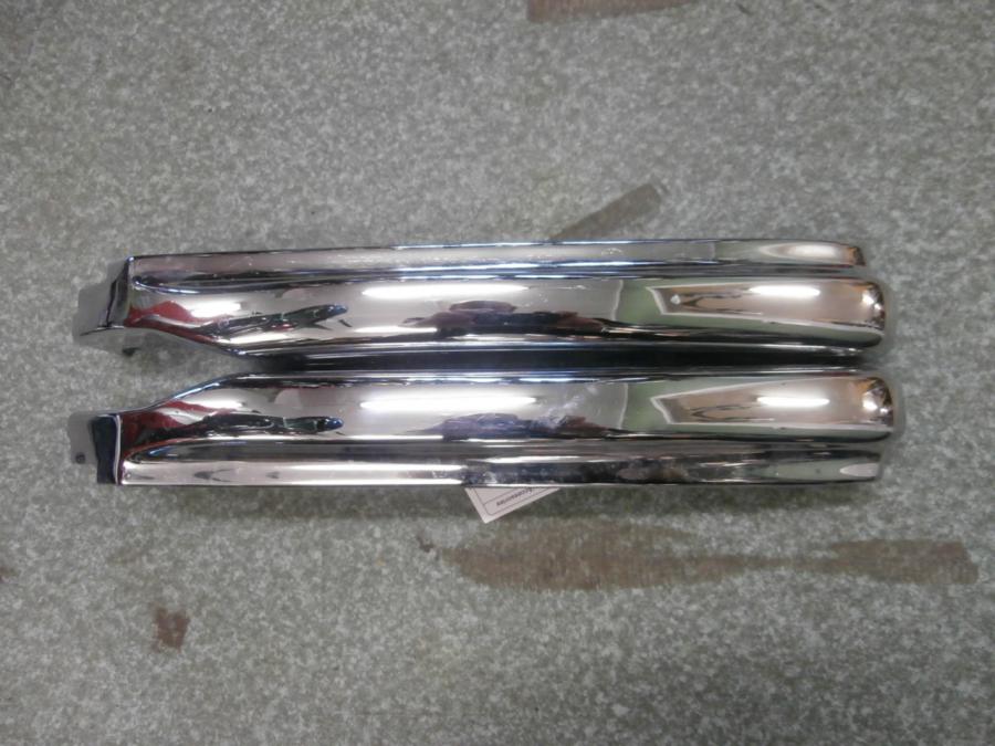 Framsidan på Bakskärmstag från en Kawasaki VN 1500 Classic Tourer -2001 motorcykel.