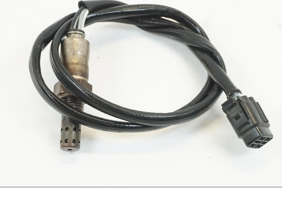 Höger sida på Lambdasond från en Suzuki GSX-R 1000 -2009 motorcykel.