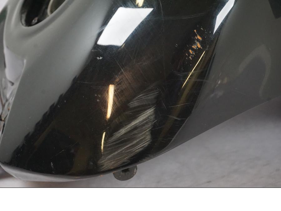 Extrabild3 på Bensintank från en Kawasaki ZZ-R 1400 -2009 motorcykel.