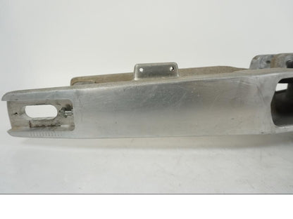 Höger sida på Sving från en AJP PR7 -2021 motorcykel.