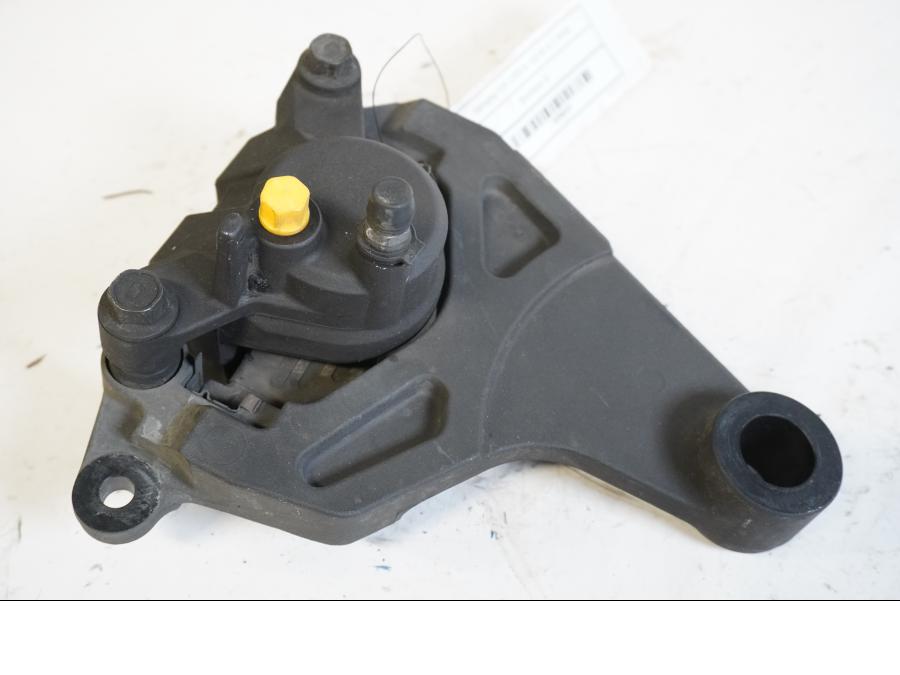 Framsidan på Bromsok från en Yamaha FJR 1300 -2016 motorcykel.