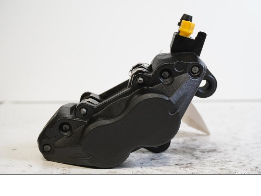 Baksidan på Bromsok från en BMW F 800 GT -2015 motorcykel.