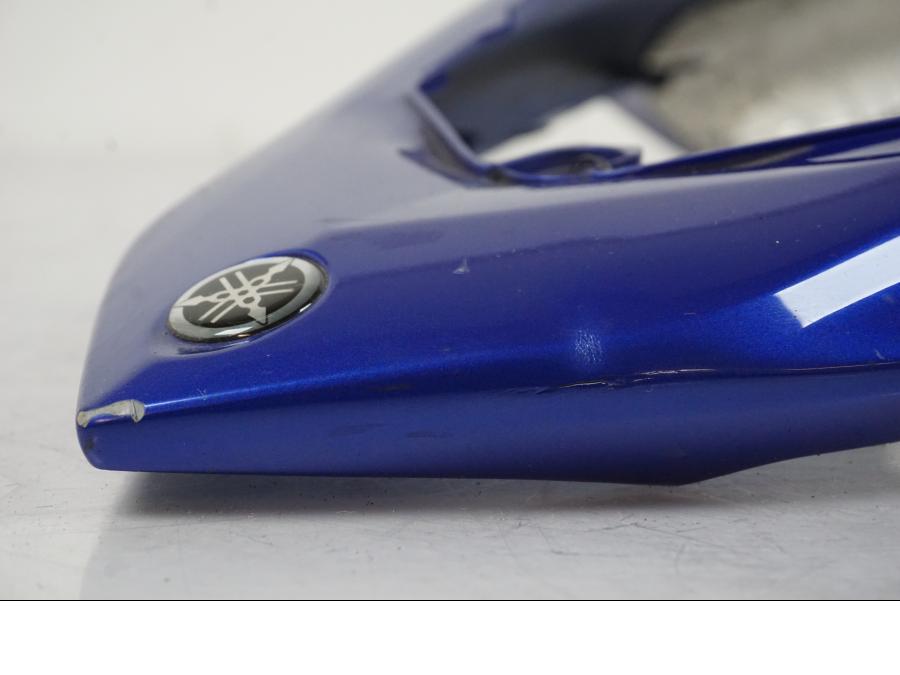 Snett uppifrån på Bakvinge från en Yamaha YZF 1000 R1 -2007 motorcykel.