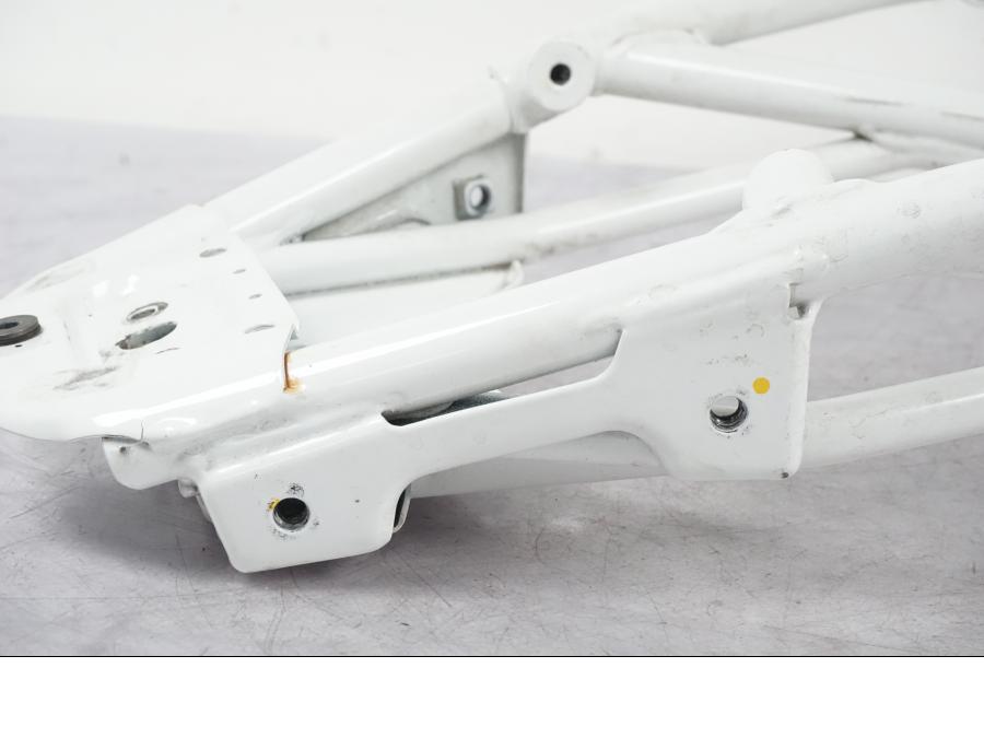 Extrabild1 på Bakram från en KTM 390 Duke -2018 motorcykel.