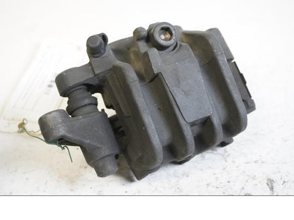 Baksidan på Bromsok från en Honda CB 600 Hornet -2002 motorcykel.