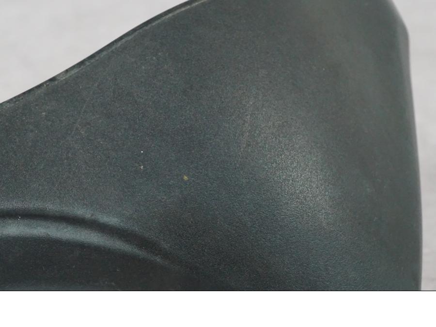 Baksidan på Instrumentkåpa från en Suzuki GSF 1250 -2010 motorcykel.