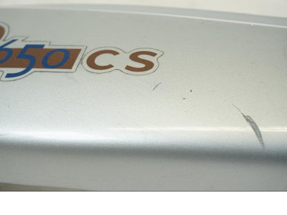 Höger sida på Bakvinge från en BMW F 650 CS -2003 motorcykel.