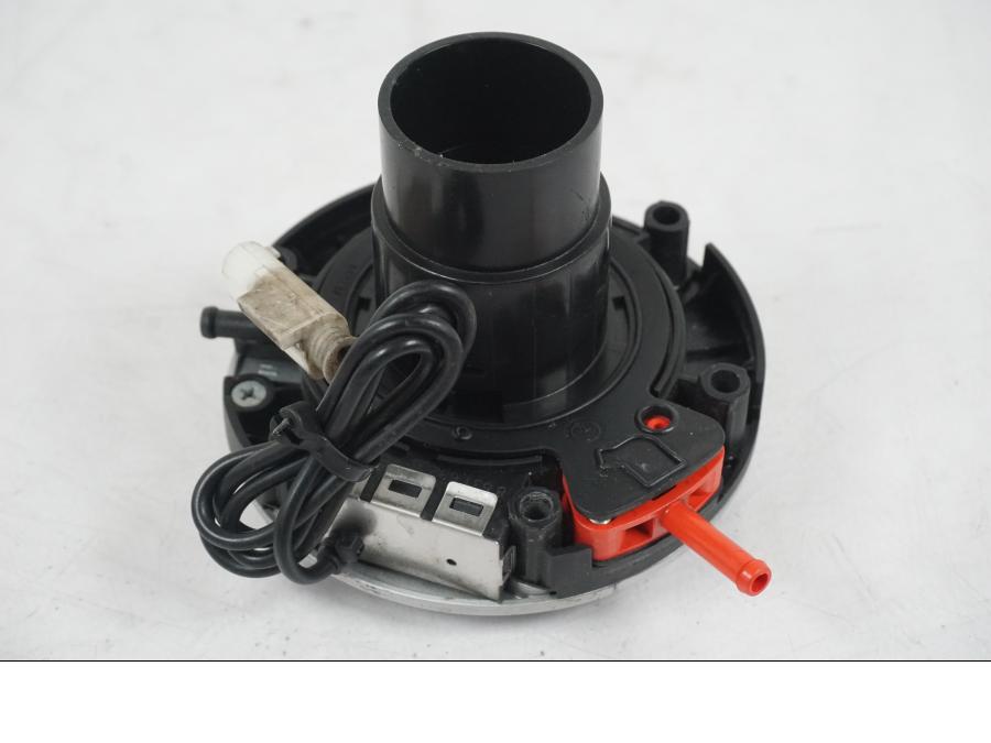 Extrabild2 på <p>Låssats från BMW R 1200 RS 2015.</p>

<p>Keyless Ride, tändningslås, en grå plastnyckel, tanklock, antenn, kablage, fjärrnyckel och sadellås.</p> motorcykel.