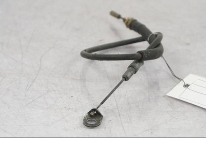 Baksidan på Bromsvajer från en Suzuki VZ 800 -2000 motorcykel.