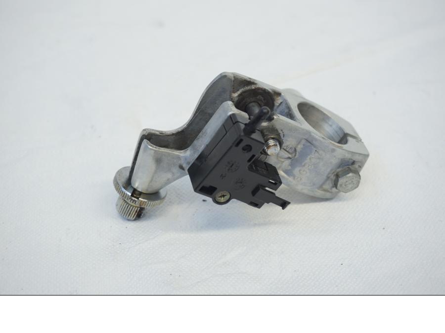 Baksidan på Kopplingsklo från en Kawasaki VN 900 -2006 motorcykel.