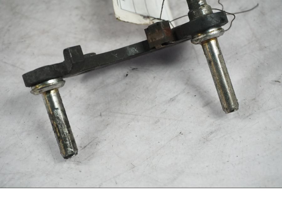 Baksidan på Bromsoksfäste från en Kawasaki VN 1700 Classic Tourer -2009 motorcykel.