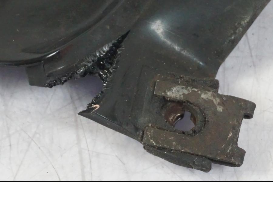 Höger sida på Magkåpa från en Suzuki GSX 1300 RX -1999 motorcykel.