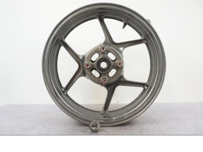 Framsidan på Fälg från en Kawasaki ZX-6R -2006 motorcykel.