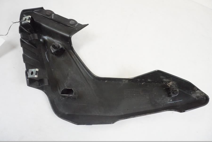 Snett uppifrån på Kylarvinge från en KTM 390 Adventure -2021 motorcykel.