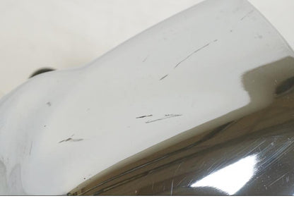 Snett uppifrån på Motorkåpa från en Suzuki VZR 1800 -2009 motorcykel.