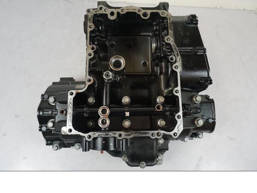 Extrabild6 på Motorblock från en Kawasaki Z 900 -2019 motorcykel.