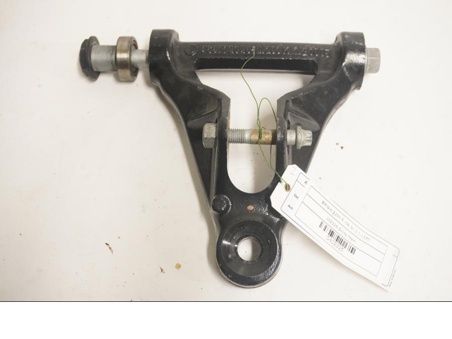 Framsidan på Sving från en BMW K 1200 R -2006 motorcykel.