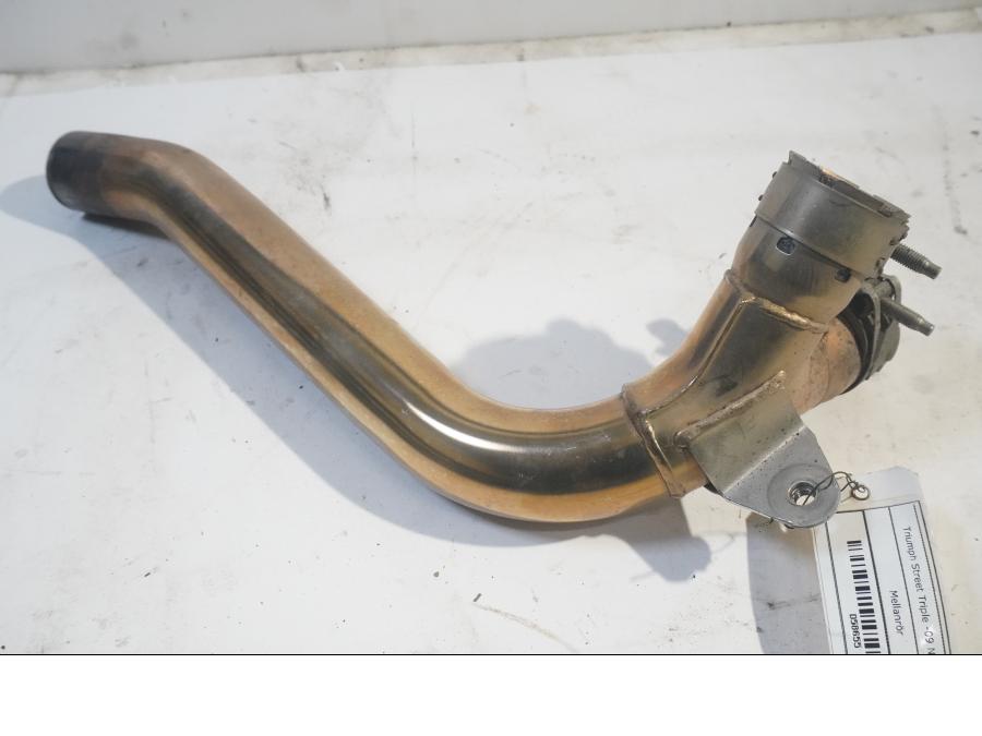 Framsidan på Mellanrör från en Triumph Street Triple -2009 motorcykel.