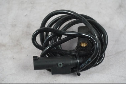 Baksidan på ABS givare från en BMW K 1600 GTL -2015 motorcykel.