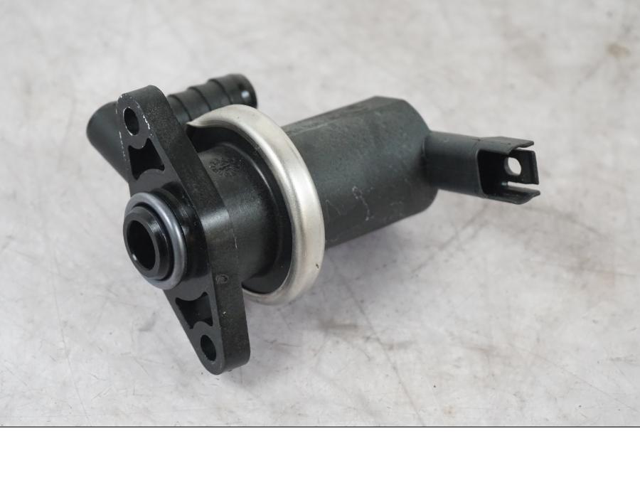 Baksidan på Second Air från en BMW K 1600 GTL -2015 motorcykel.