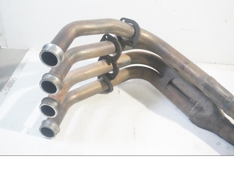 Baksidan på Grenrör från en Yamaha YZF R6 -1999 motorcykel.