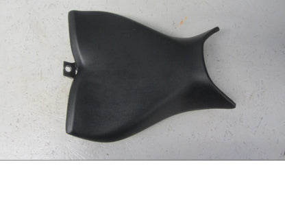 Framsidan på Sadel från en Honda CB 1000 R -2010 motorcykel.