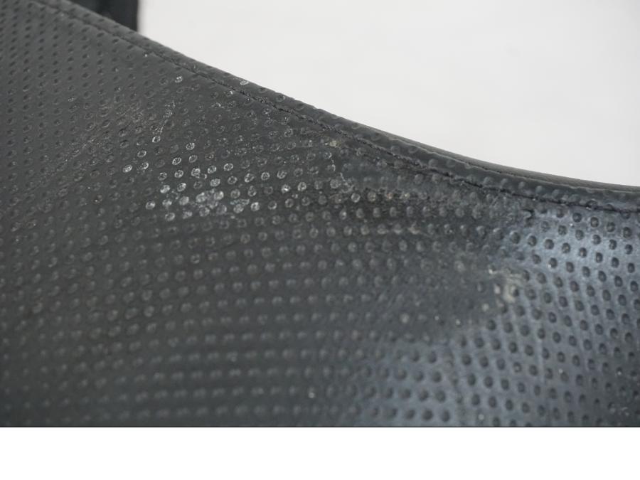 Vänster sida på Sadel från en BMW R 1250 GS -2021 motorcykel.