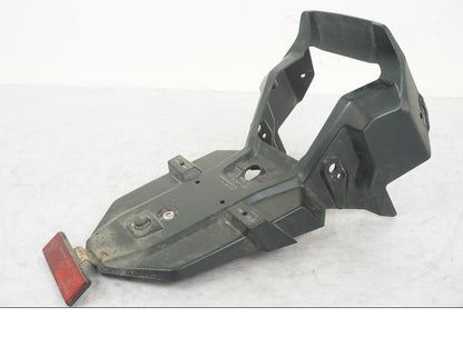 Framsidan på Skylthållare från en Triumph Tiger Explorer -2013 motorcykel.