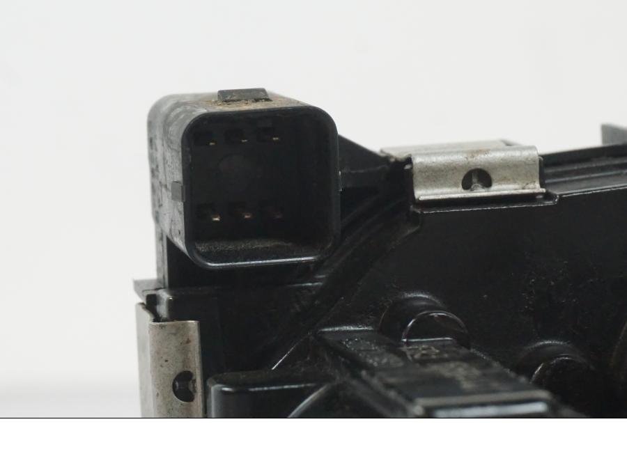 Höger sida på Spjällhus från en BMW R 1200 GS -2018 motorcykel.