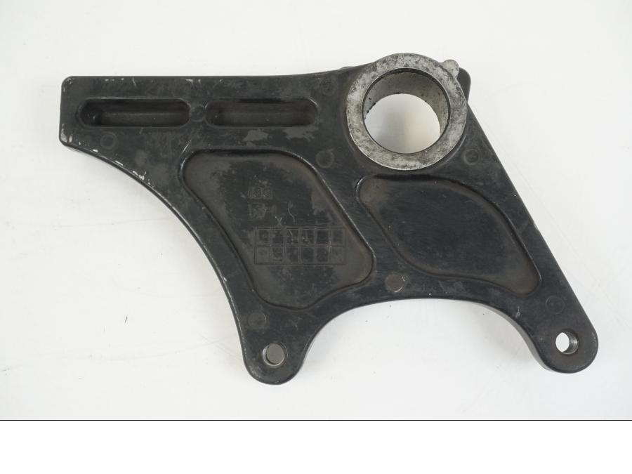 Snett nerifrån på Bromsoksfäste från en Suzuki GSX-R 1000 -2003 motorcykel.