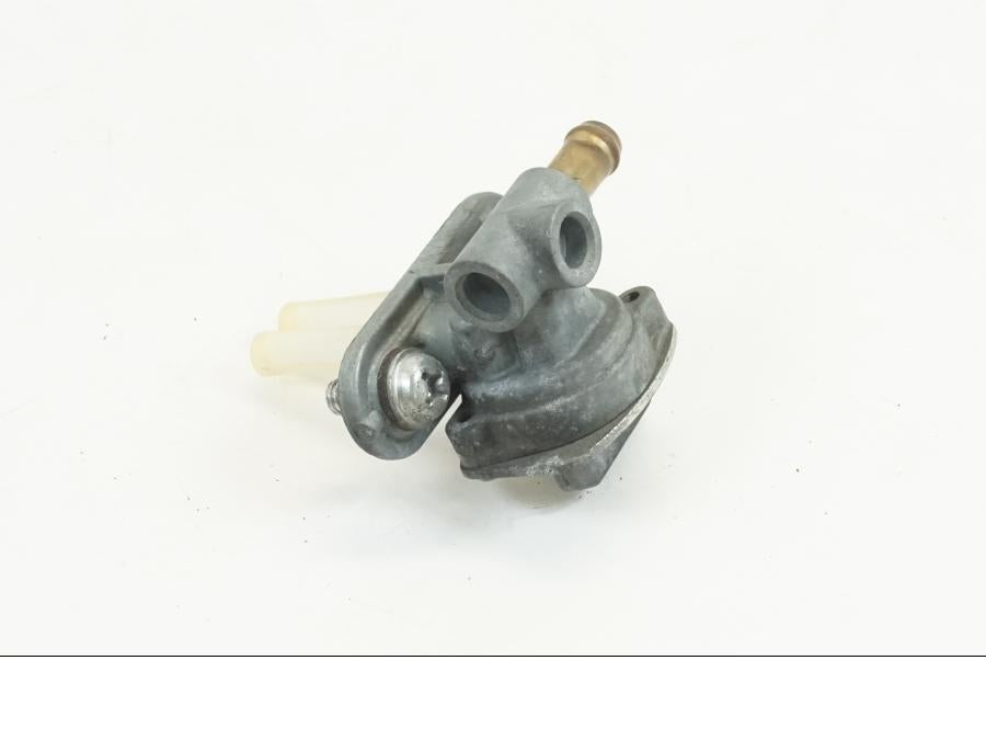 Baksidan på Bensinkran från en Yamaha YZF 750 R -1997 motorcykel.