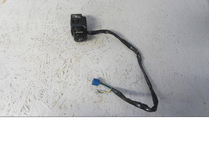 Baksidan på Styrelreglage från en Suzuki GSX 400 -1984 motorcykel.