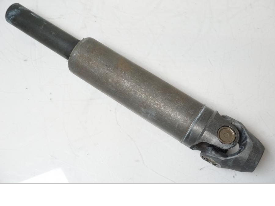 Framsidan på Kardanaxel från en BMW R 1100 S -2003 motorcykel.