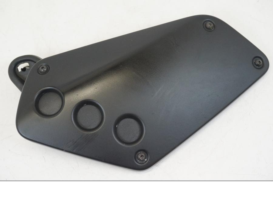 Framsidan på Sidopanel från en Yamaha XSR 700 -2016 motorcykel.