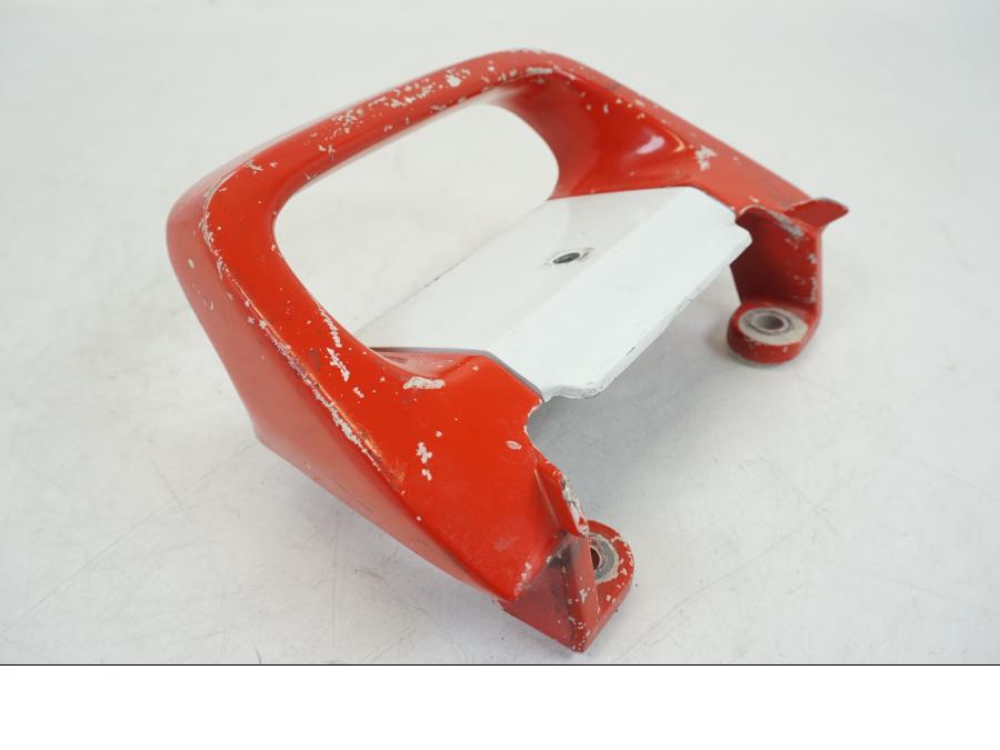 Vänster sida på Passagerarhandtag från en Honda NSR 125 -1991 motorcykel.