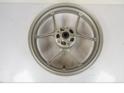 Extrabild2 på Fälg från en Kawasaki ER-6F -2010 motorcykel.