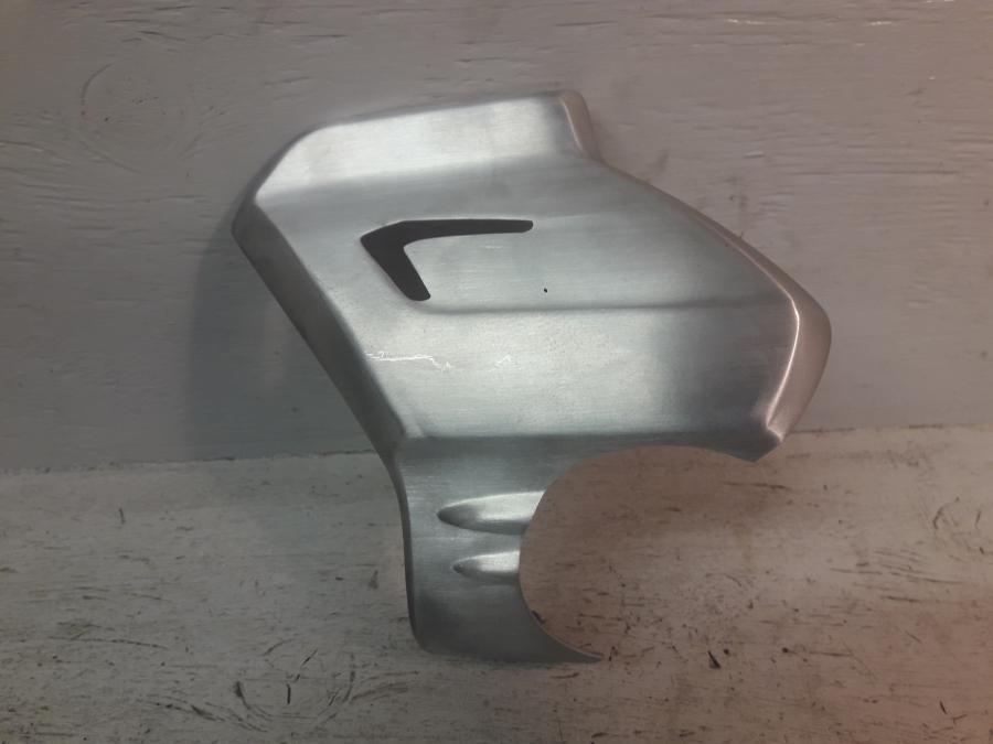 Framsidan på Dekorkåpa från en Triumph Speed Twin -2019 motorcykel.