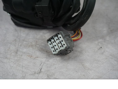 Vänster sida på Styrelreglage från en Triumph Tiger Explorer -2016 motorcykel.