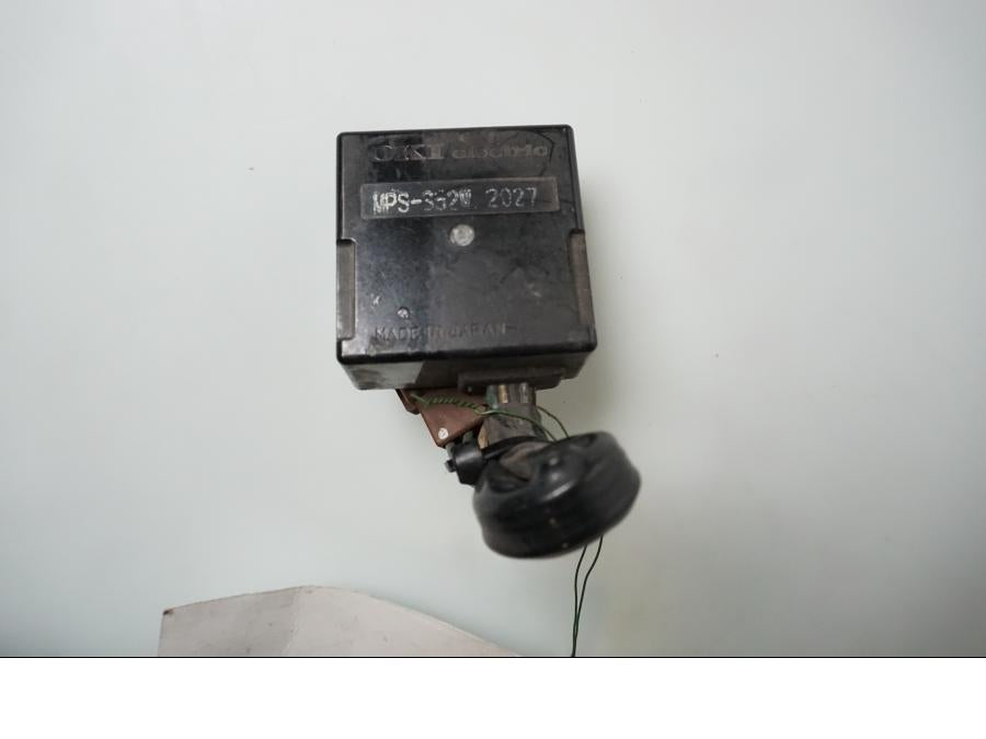 Framsidan på CDI / ECU från en Honda VF 750 S -1982 motorcykel.