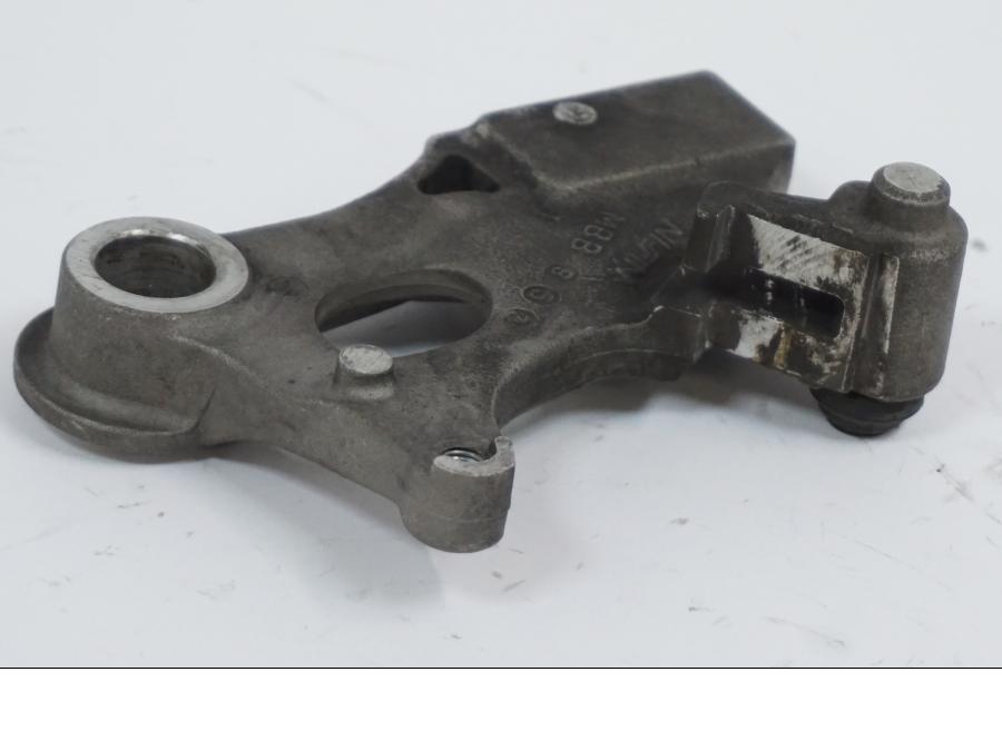 Höger sida på Bromsoksfäste från en Honda VTR 1000 F -1999 motorcykel.