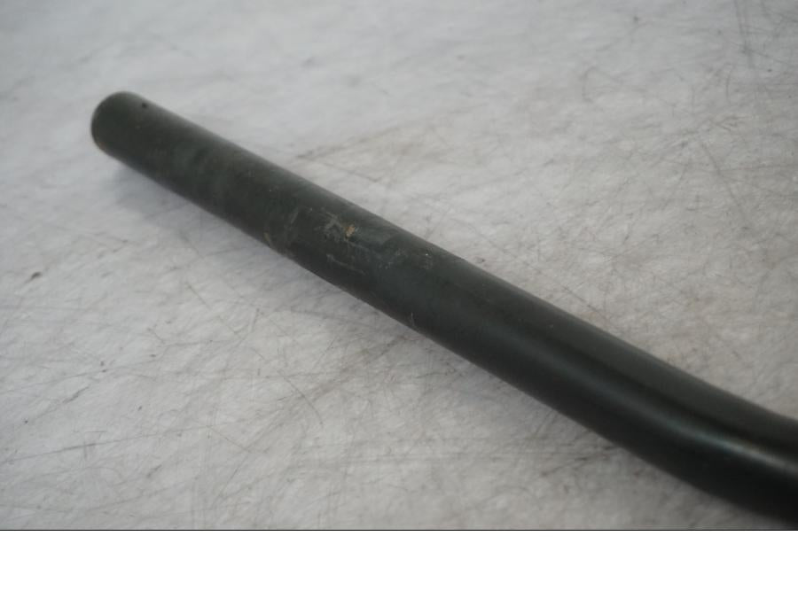 Snett uppifrån på Styre från en Kawasaki VN 1500 -1996 motorcykel.