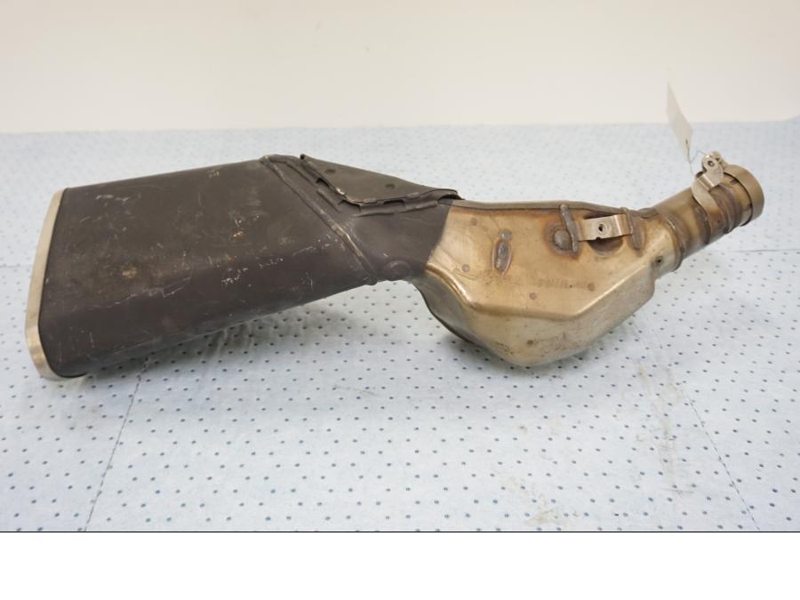 Framsidan på Ljuddämpare från en Kawasaki Z 800 -2016 motorcykel.