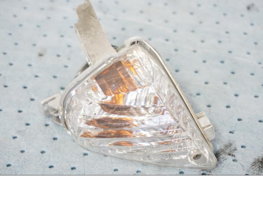 Extrabild1 på Blinkers från en Suzuki GSX-R 1000 -2008 motorcykel.